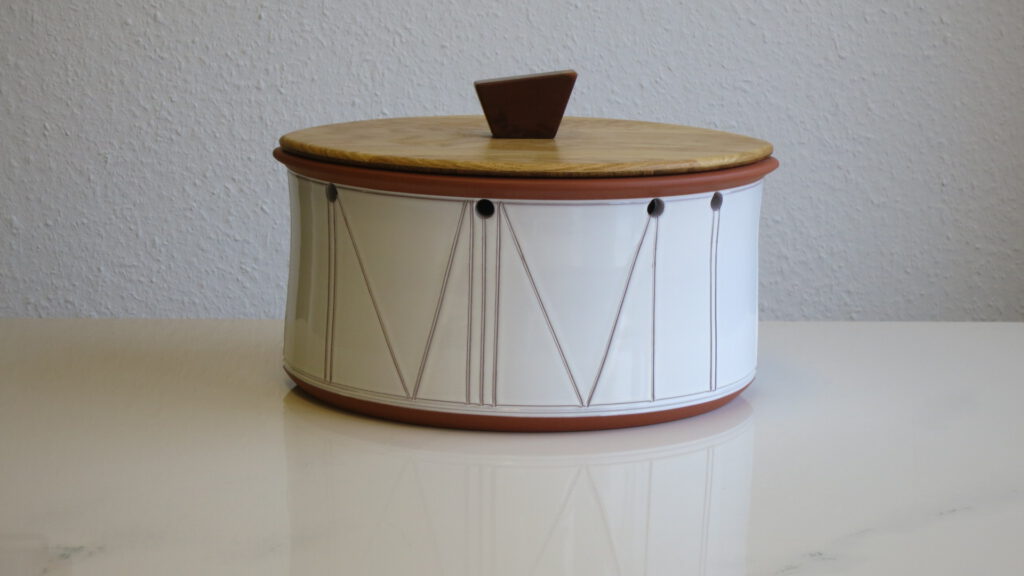 Nr. 01: oval, 32x27x16cm hoch, Eiche, 230,- €