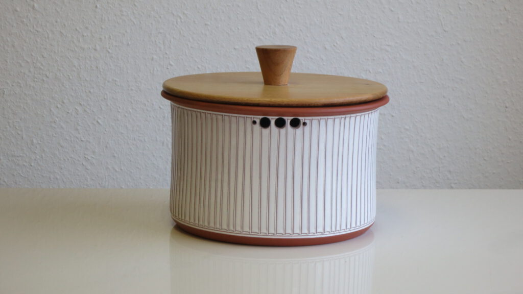 Nr. 08: rund, 24x16cm hoch, Erle, 125,- €